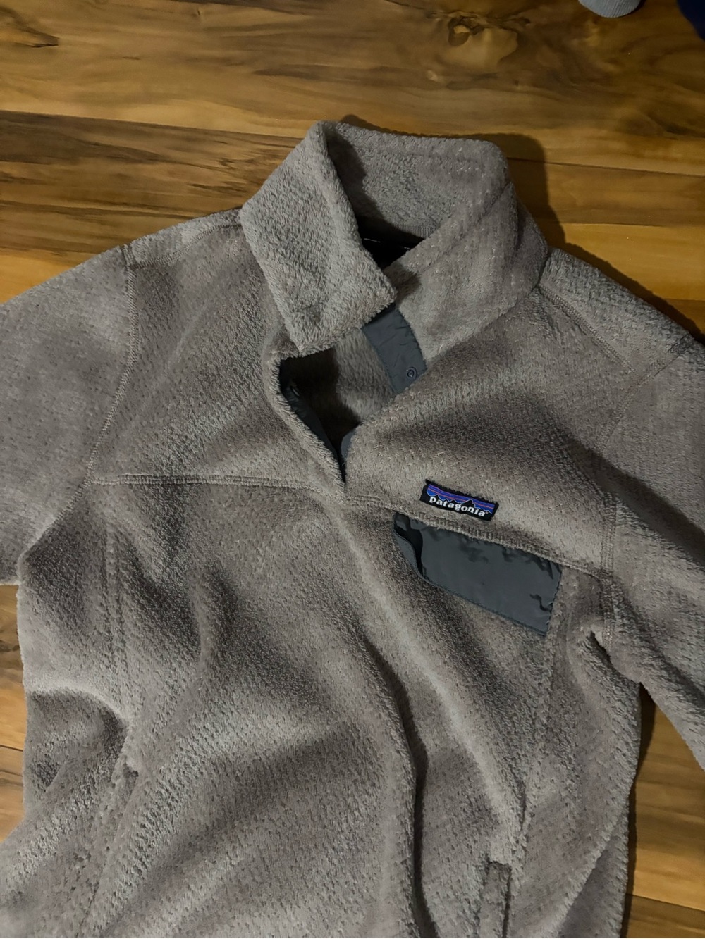 Women’s Patagonia Light Gray Fleece Snap Pullover